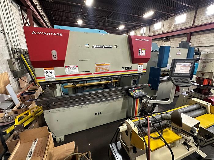 Used 130 TON X 8' , ACCURPRESS, MODEL ADVANTAGE, CNC HYDRAULIC PRESS BRAKE