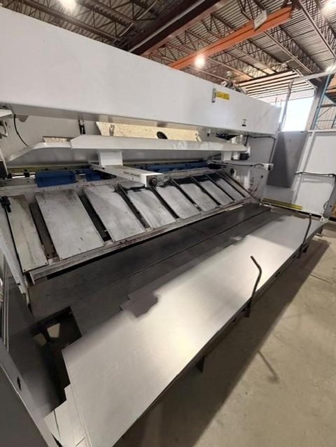 Used 5/16" x 13', YAWEI, 2021, CNC HYDRAULIC SHEAR