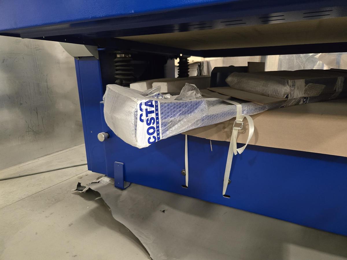 Used COSTA DEBURRING MACHINE -NEW NEVER USED 
