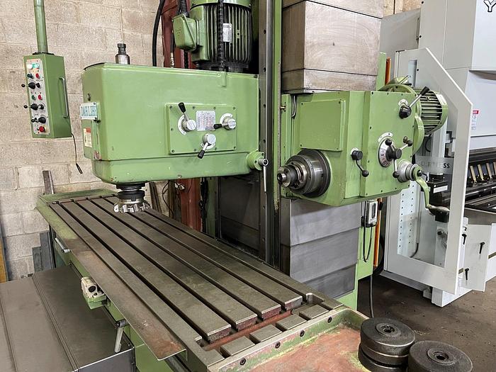 Used 20" X 87" DAHLIH, VERTICAL / HORIZONTAL MILLING MACHINE