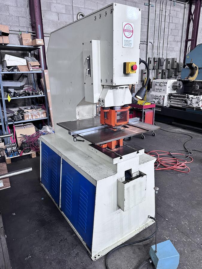 Used 60 TON, FABMASTER, MODEL PM-60LT, HYDRAULIC SINGLE-END PUNCH