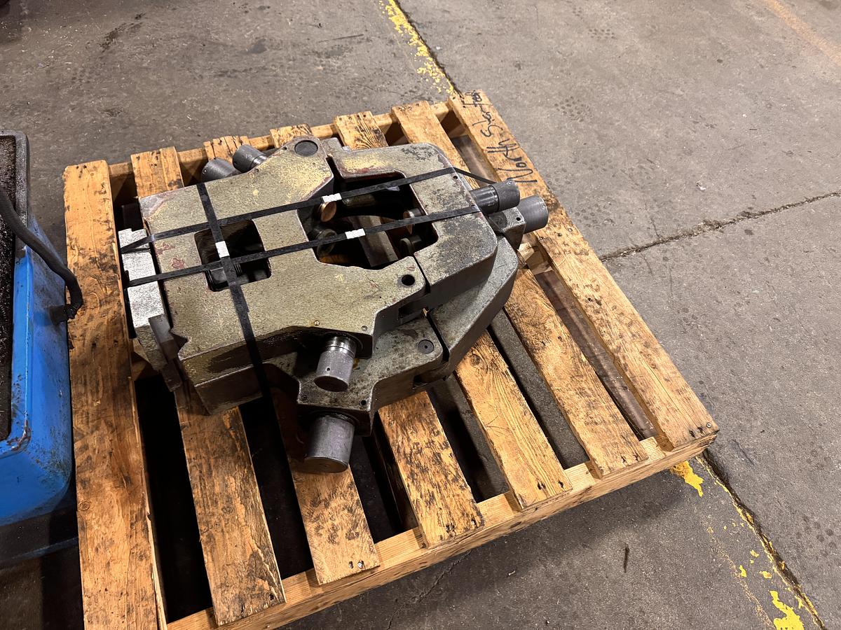 Used 25" x 80", TOS, SN63C, ENGINE LATHE