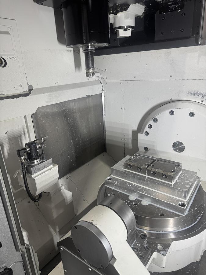 Used OKUMA 5 AXIS MACHININGCENTER W/ TURNING -MODEL MU-4000V-L