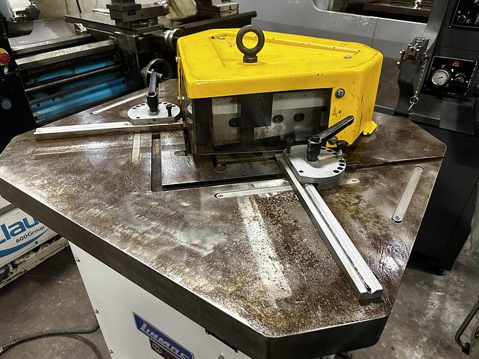 Used 8-7/8" X 8-7/8" X 10 GA., LINMAC, HYDRAULIC NOTCHER