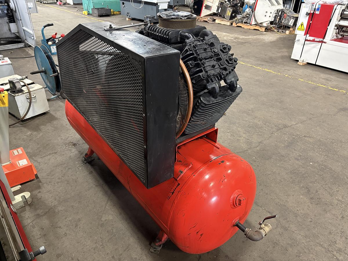 Used DEVILBISS 445, 15 HP, AIR COMPRESSOR
