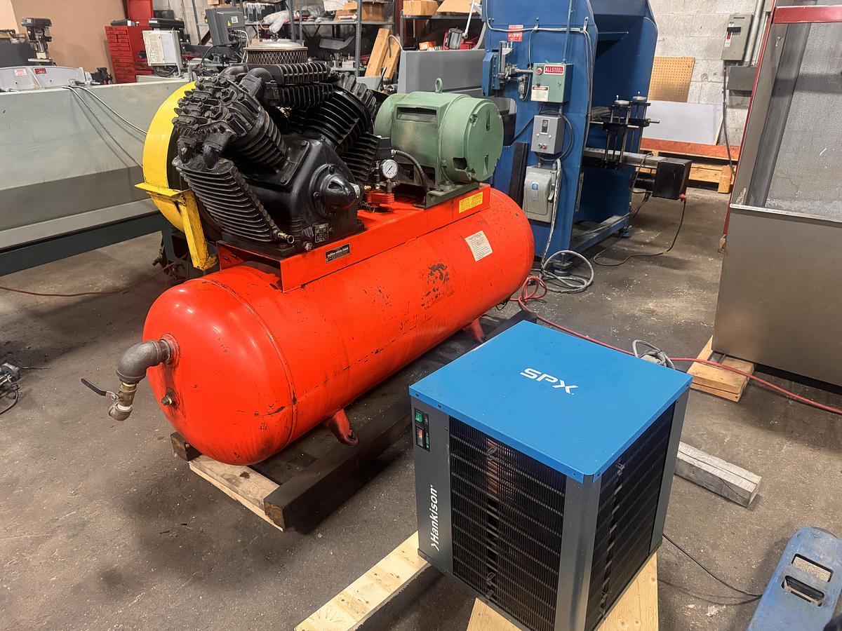 Used 20 HP, DEVILBISS, PISTON TYPE AIR COMPRESSOR, W/DRYER