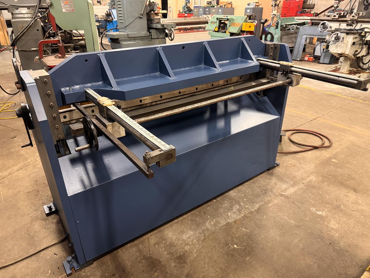 Used 1/4" x 5' , RK MACHINERY , HYDRAULIC SHEAR