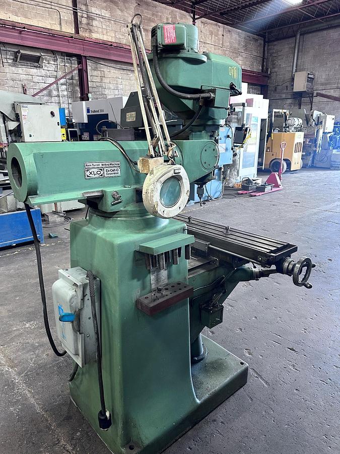Used 9" X 40", EXCELLO, MODEL 602, VERTICAL MILLING MACHINE
