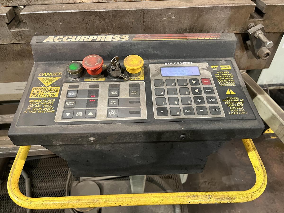 Used ACCURPRESS 600 TON X 16' CNC PRESS BRAKE -2016