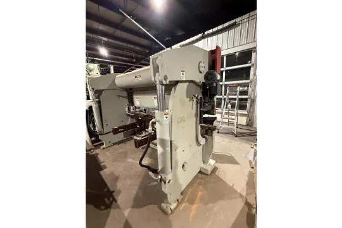 Used 2010 ACCURPRESS 717510, 175 TON, 10' HYDRAULIC PRESS BRAKE