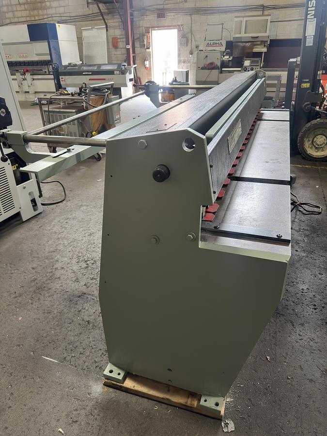 Used 10 GA. X 100", EDWARDS, MECHANICAL SHEAR