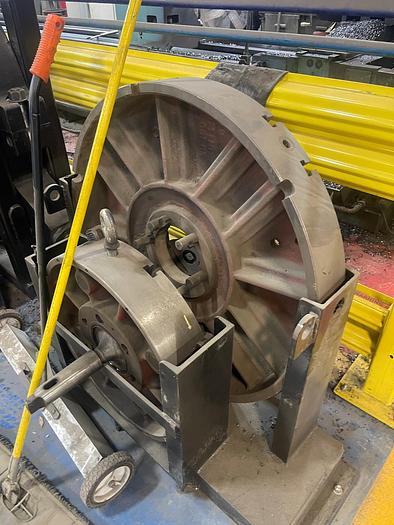 Used 40" x 240" TOS, HEAVY DUTY ENGINE LATHE, MODEL SU125