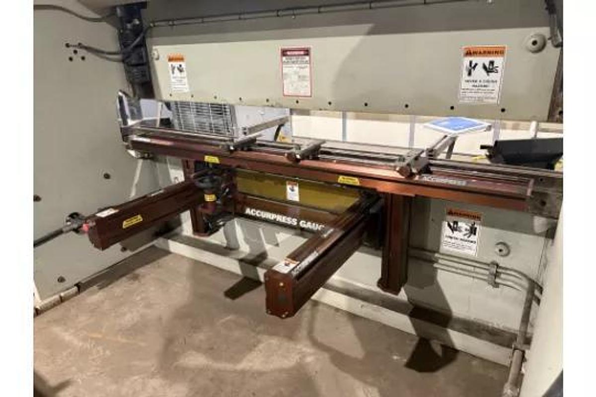 Used 2010 ACCURPRESS 717510, 175 TON, 10' HYDRAULIC PRESS BRAKE