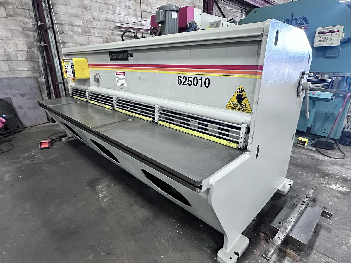 Used ACCURSHEAR 10' X 1/4" HYDRAULIC SHEAR