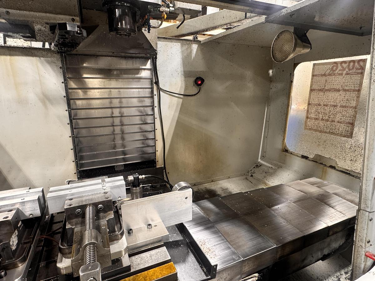 Used 50"X, 26"Y, 25"Z, HAAS, VF-5B/40, CNC VETICAL MACHINING CENTER