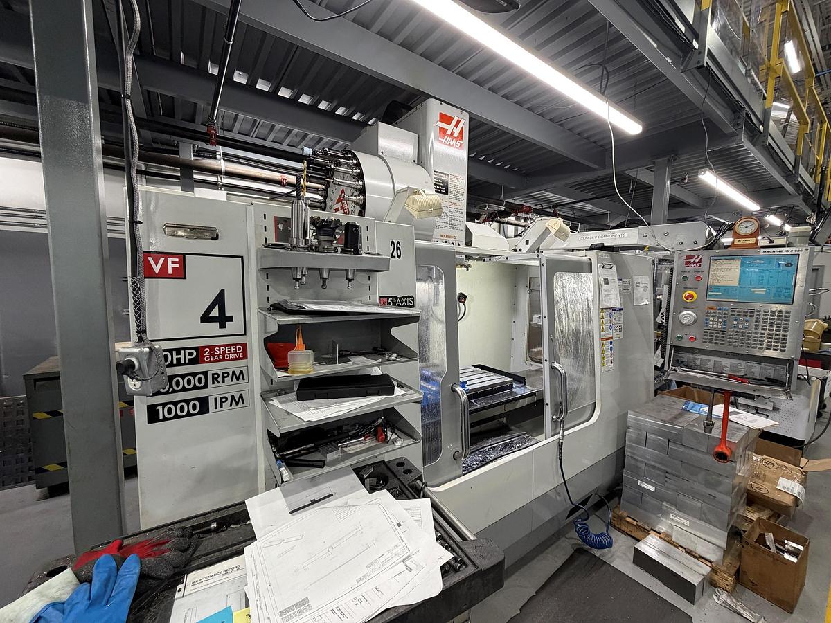 Used 50"X, 20"Y, 25"Z, HAAS, VF-4B, 2008 CNC VERTICAL MACHINING CENTER