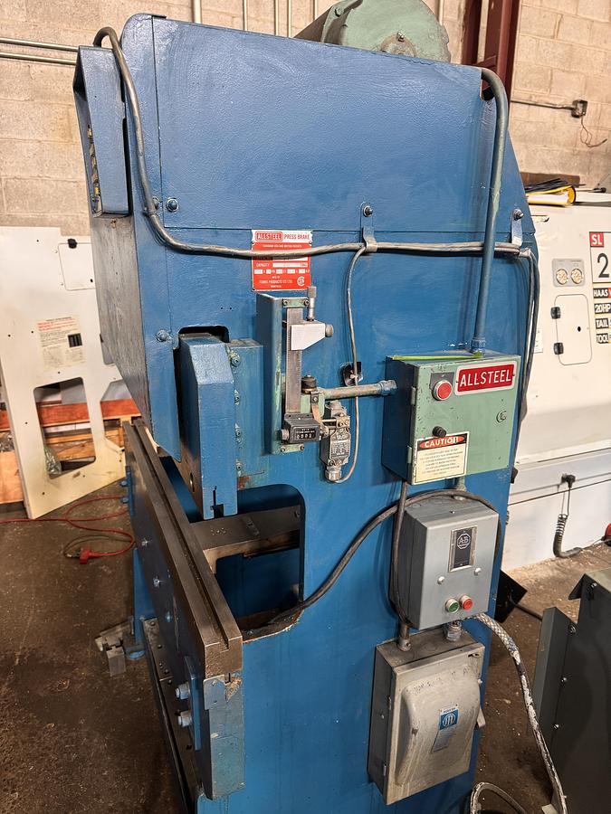 Used 20 TON X 4', ALLSTEEL, MODEL, 20-4, HYDRAULIC PRESS BRAKE