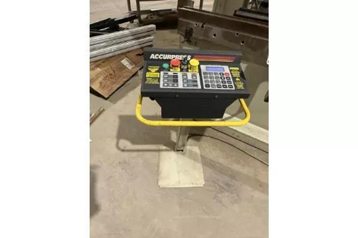 Used 2010 ACCURPRESS 717510, 175 TON, 10' HYDRAULIC PRESS BRAKE