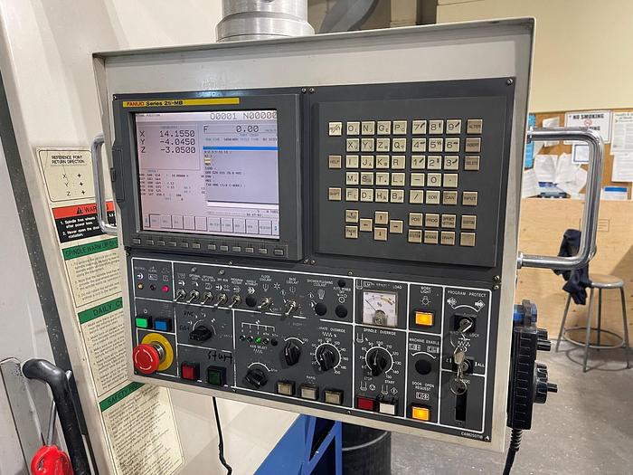 Used 40"X, 20"Y, 24"Z, DAEWOO DOOSAN, 2005, CNC VERTICAL MACHINING CENTER