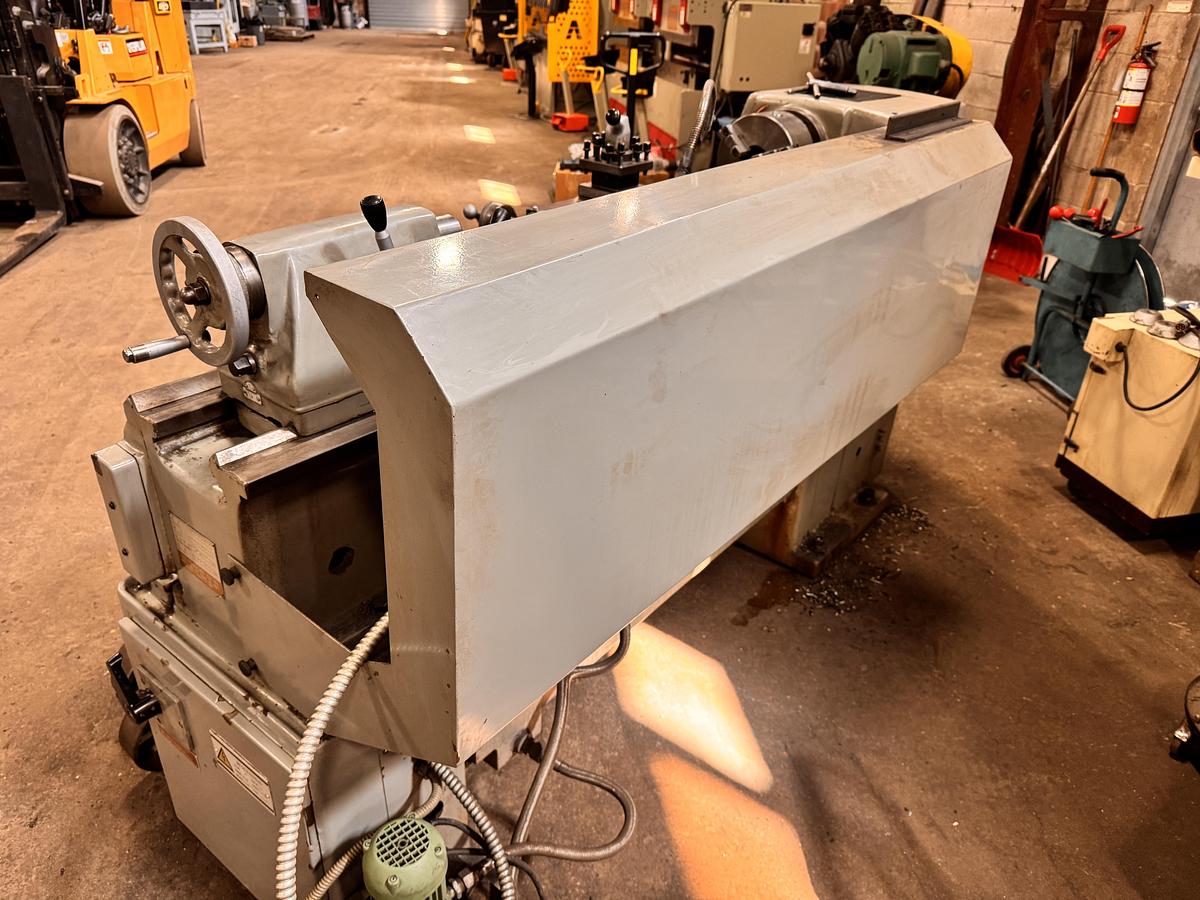 Used 14" X 40" ACRATURN, TOOLROOM LATHE