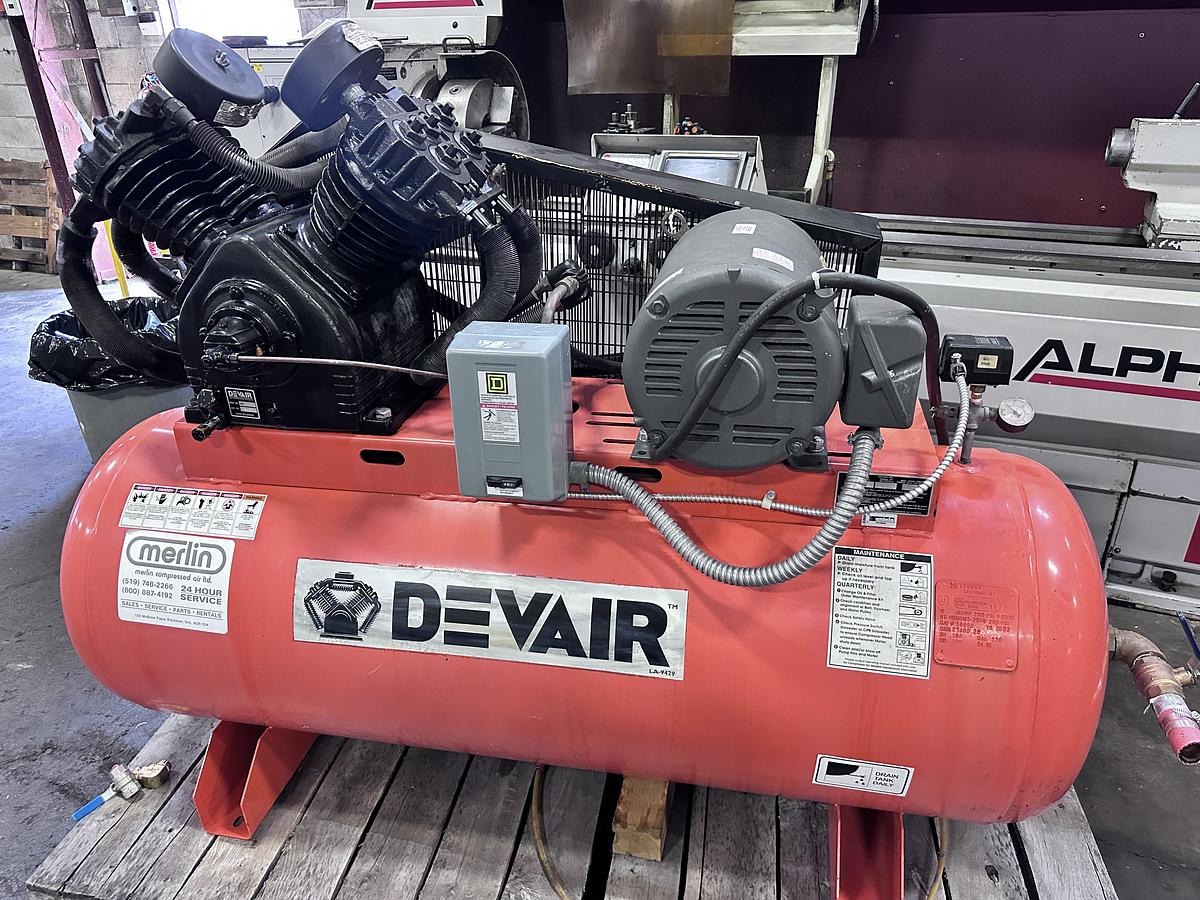 Used 15 HP, DEVAIR, PISTON TYPE AIR COMPRESSOR