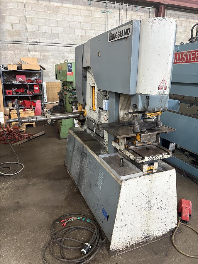 Used 6" X 6" X 3/4", 125 TON, KINGSLAND, HYDRAUILIC IRONWORKER