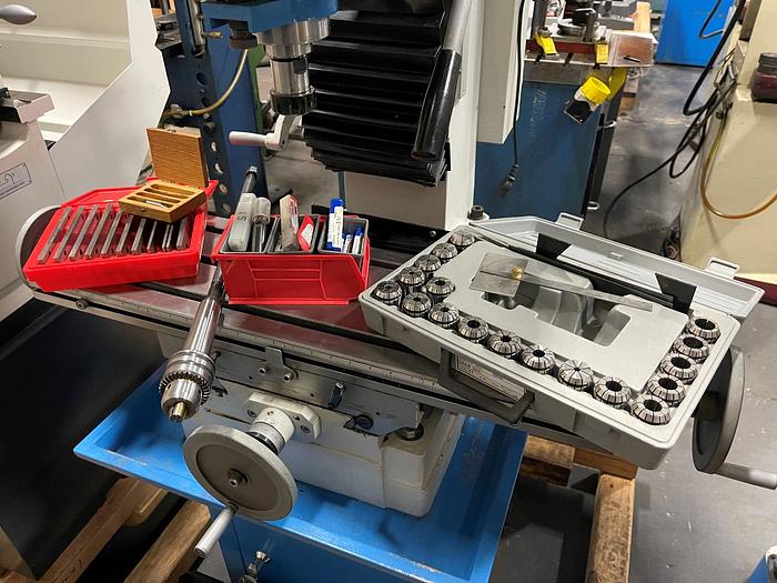 Used 9-1/2" X 31-1/2", KNUTH, MILLING & DRILLING MACHINE