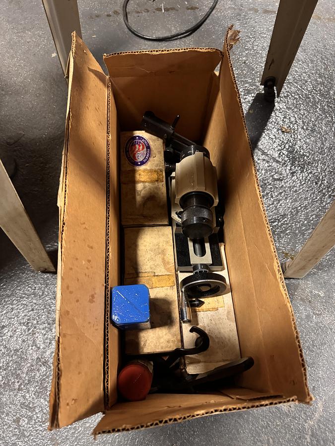 Used DAREX, E-90, END MILL SHARPENER