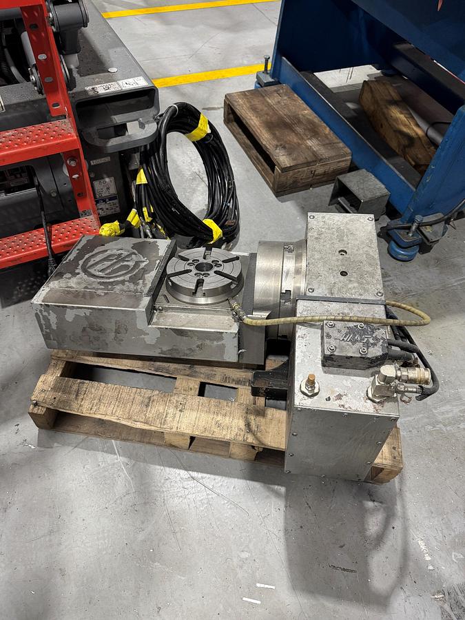 Used 50"X, 20"Y, 25"Z, HAAS, VF-4B, 2008 CNC VERTICAL MACHINING CENTER