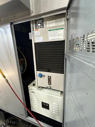 Used 26"X, 24"Y, 22.4"Z, PINNACLE, 5-AXIS CNC MACHINING CENTER, 2014