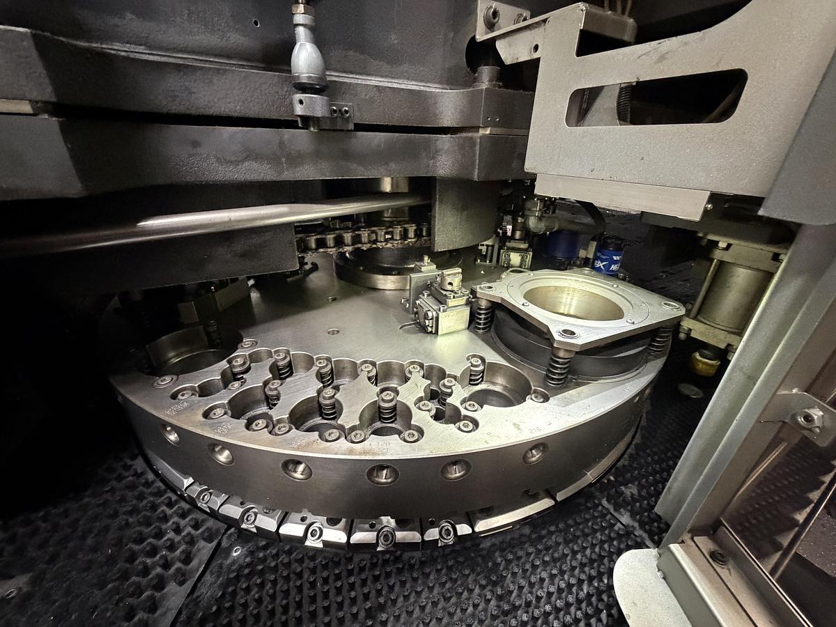 Used AMADA EMLK 3610NT LASER PUNCH MACHINE W/ LOADER & TOWER -2012