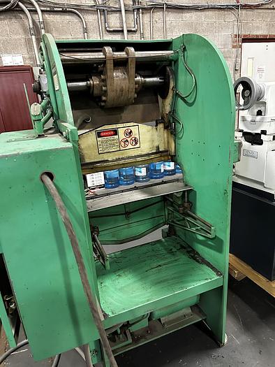 Used 12 TON X 36", DIACRO, HYDRA MECHANICAL PRESS BRAKE