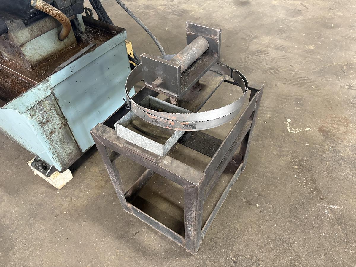 Used KING INDUSTRIAL, KC-225, HORIZONTAL BAND SAW