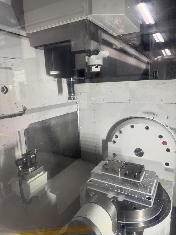 Used OKUMA 5 AXIS MACHININGCENTER W/ TURNING -MODEL MU-4000V-L