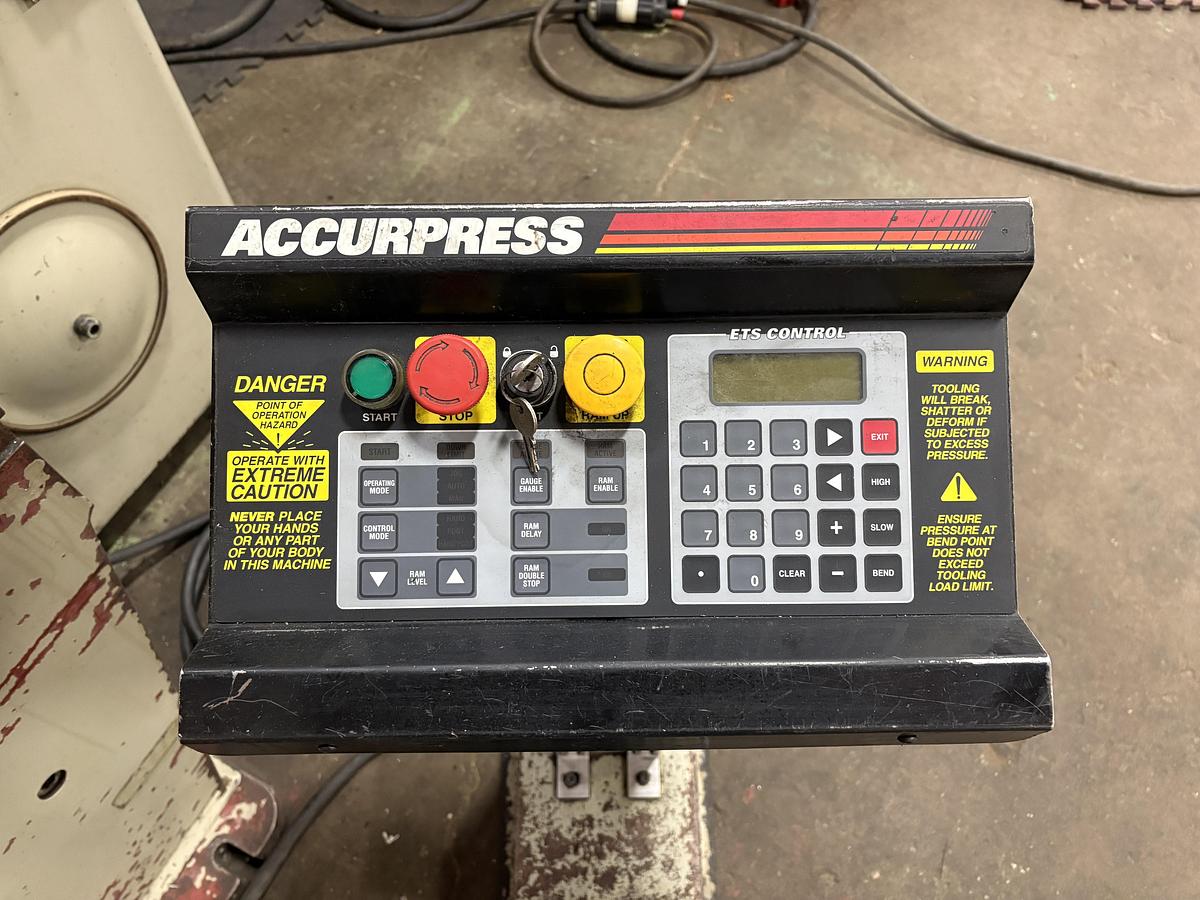 Used 175 TON x 12', ACCURPRESS, 717512, HYDRAULIC BRAKE PRESS