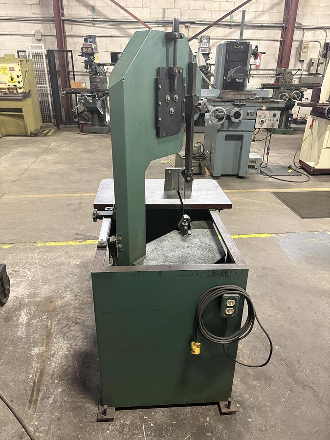 Used E-R MAIER, KM1012, ROLL IN BAND SAW