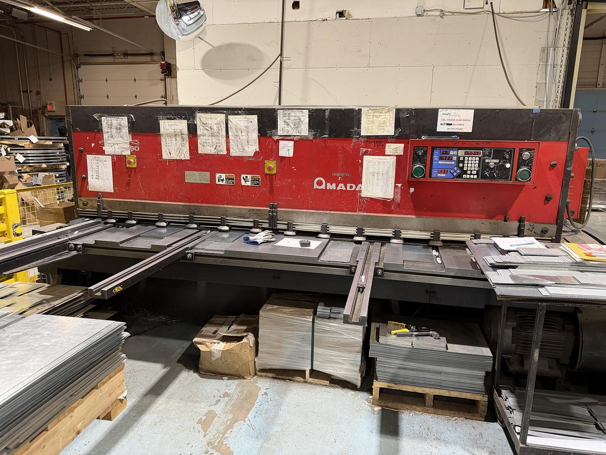 Used AMADA M3060 10' x 1/4" MECHANCICAL SHEAR W/ SHEET SUPPORT SYSTEM