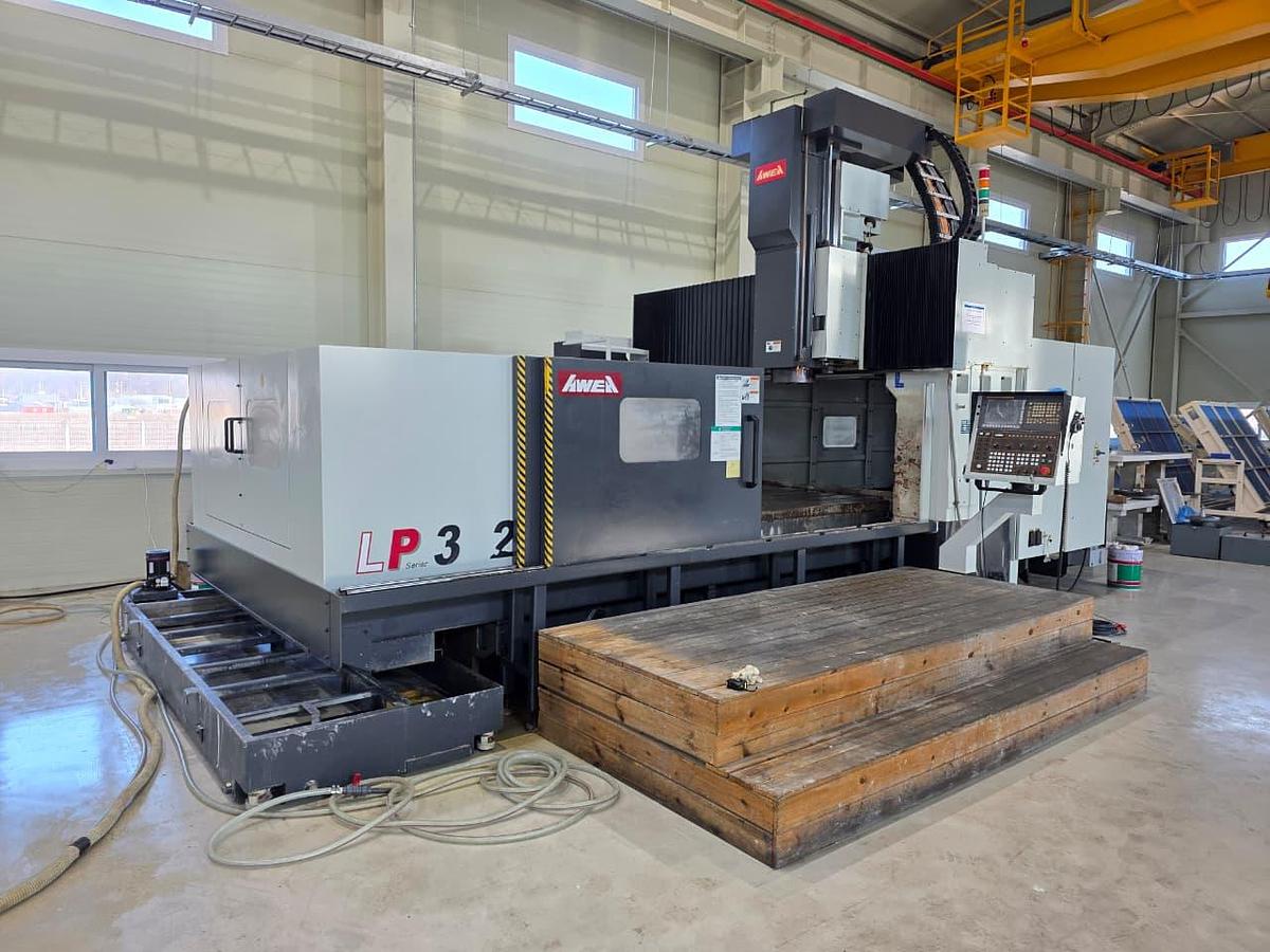 Used 2013 Awea LP3021 Double Column Vertical Machining Centre (VMC)