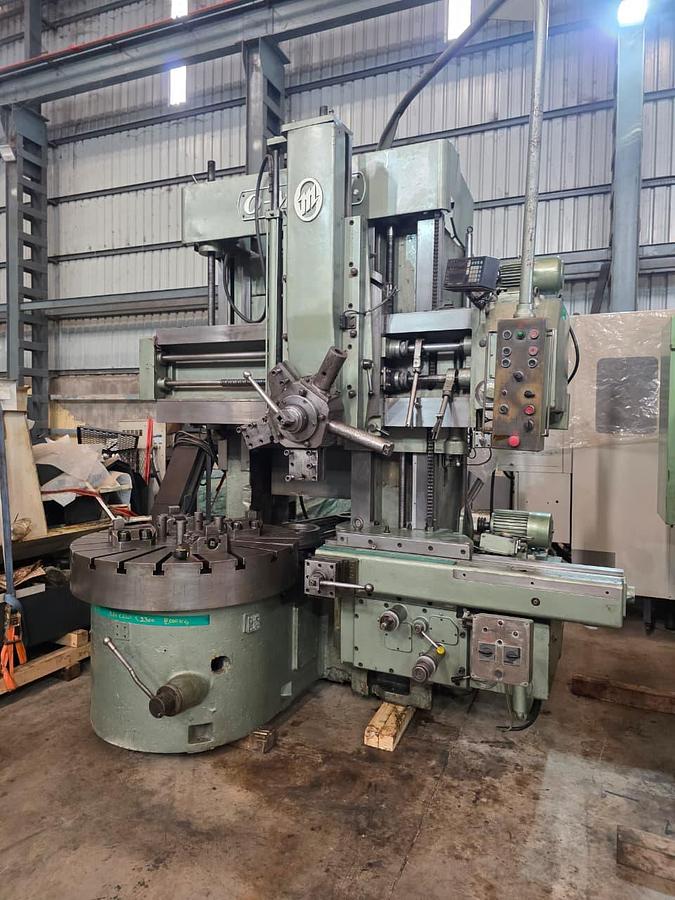 Used O-M VTO-12 Heavy Duty Vertical Turning Lathe (VTL)