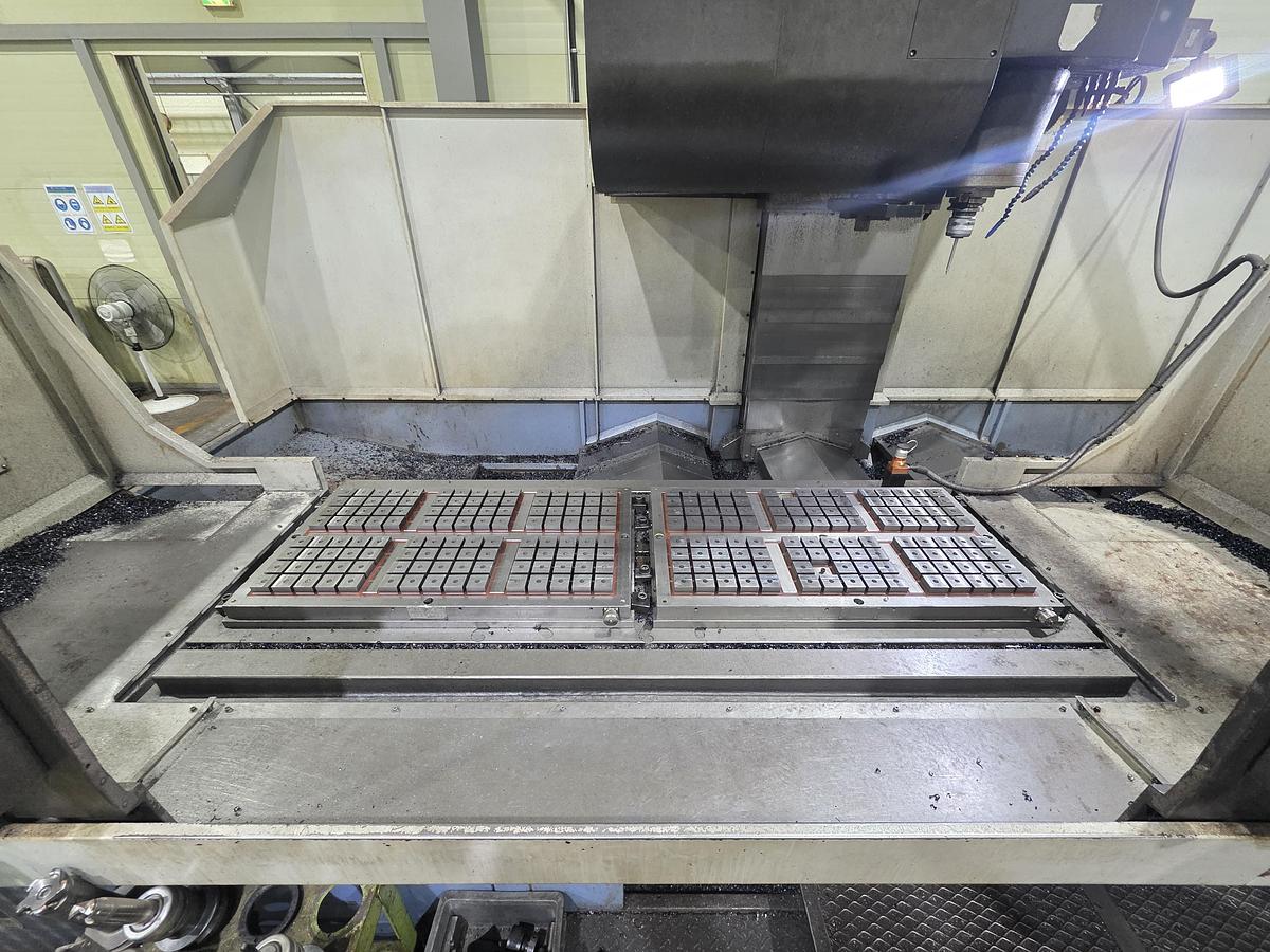 Used 2010 Doosan VM960 Vertical Machining Centre (VMC)
