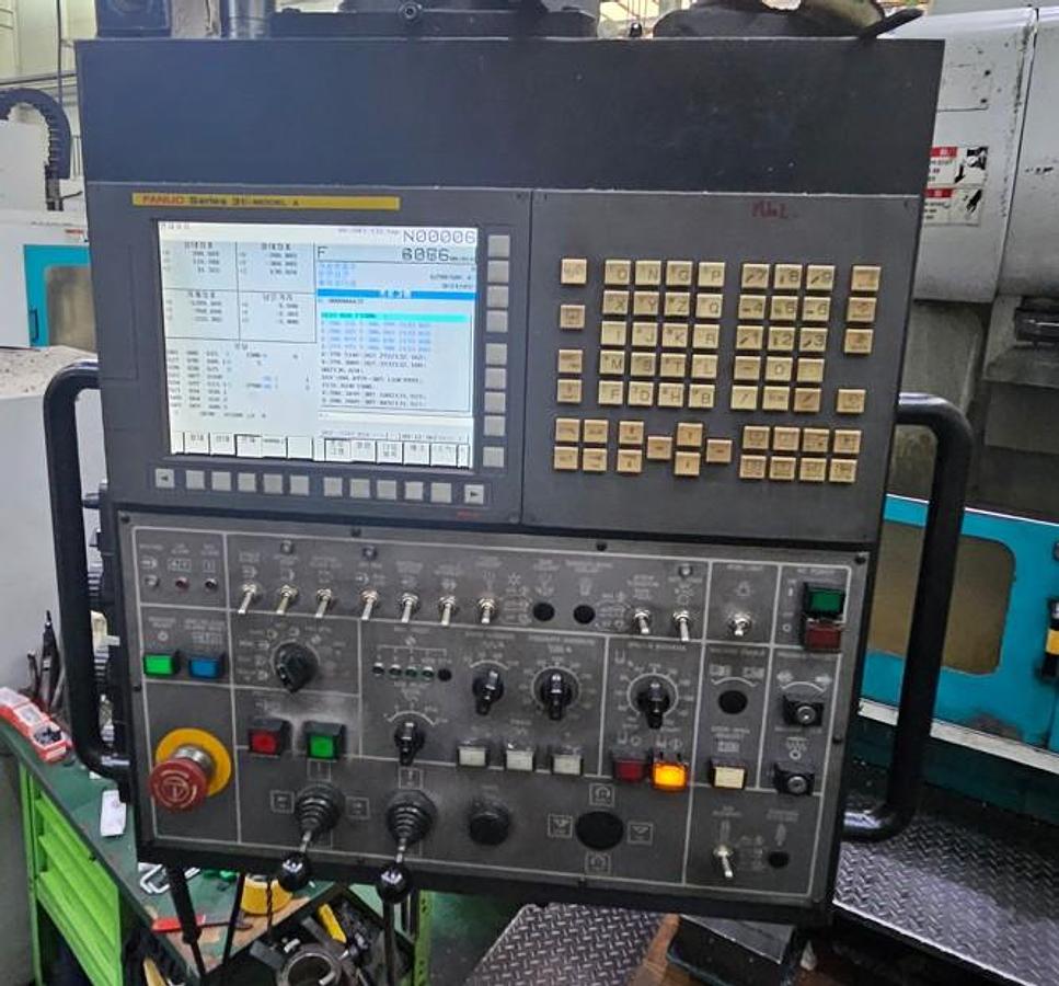 Used 2010 Doosan VM960 Vertical Machining Centre (VMC)