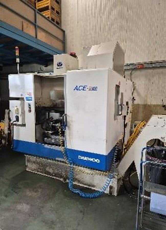 Used 2000 Daewoo Ace V400 Twin Pallet Vertical Machining Centre (VMC)