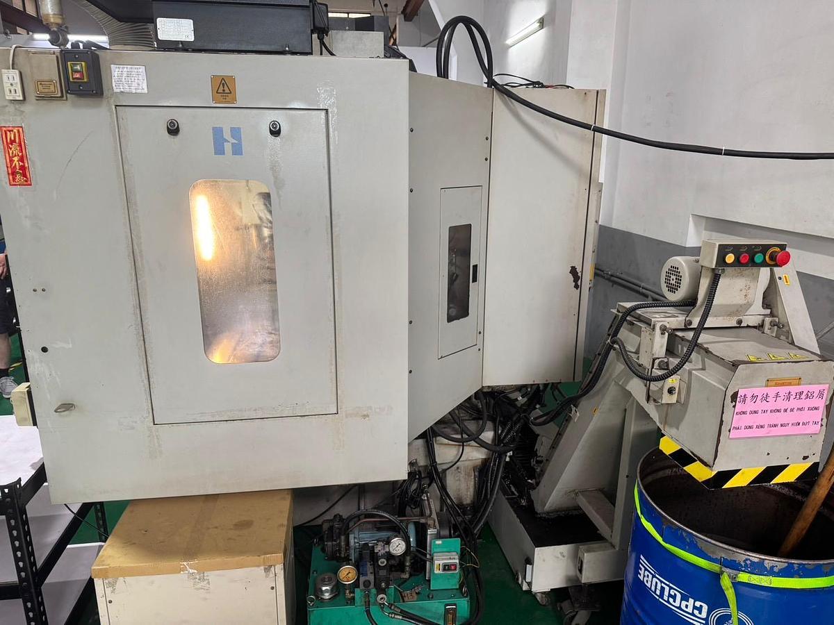 Used 2011 Hardinge Bridgeport GX 710 Vertical Machining Centre (VMC)