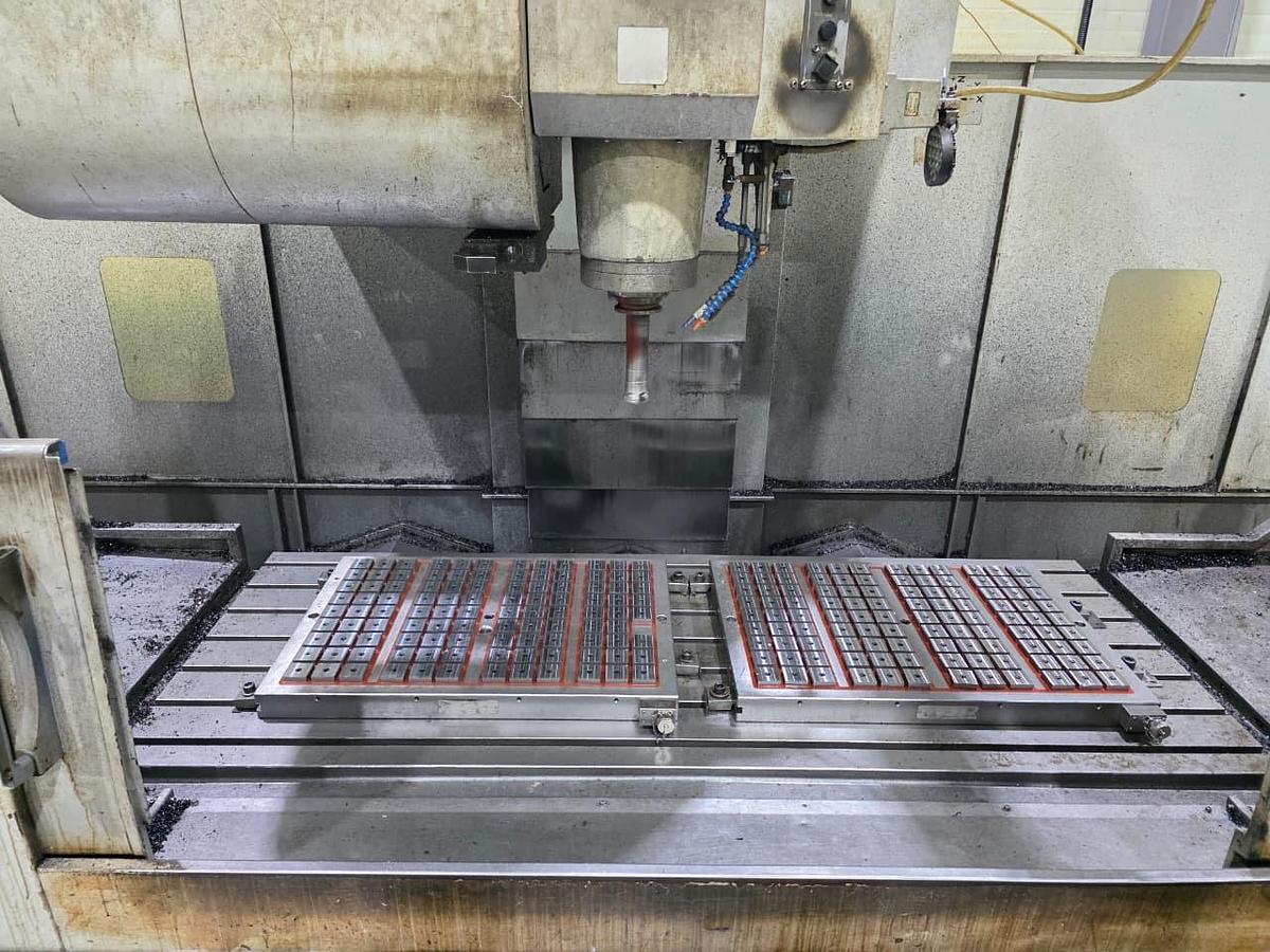 Used 2006 Doosan VM925 Vertical Machining Centre (VMC)