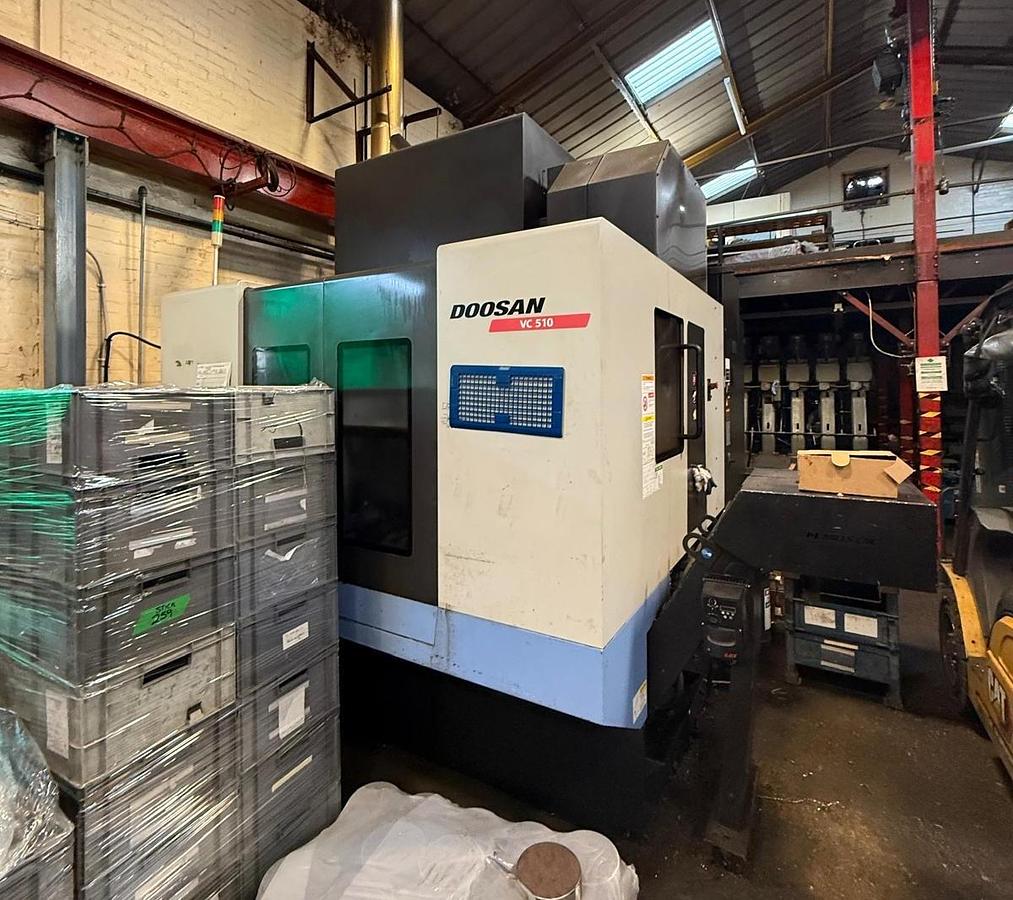 Used 2014 Doosan VC510 Twin Pallet Vertical Machining Centre (VMC)