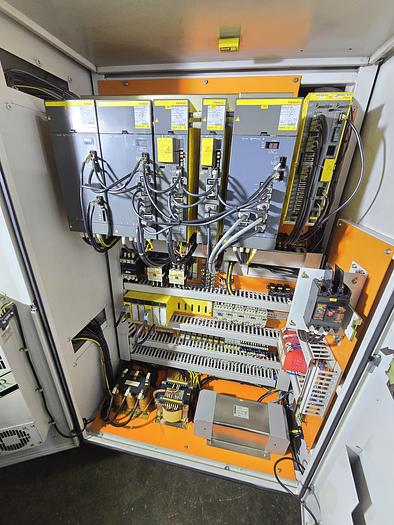 Used 1998 Daewoo Puma 200MSC Turn Mill Centre