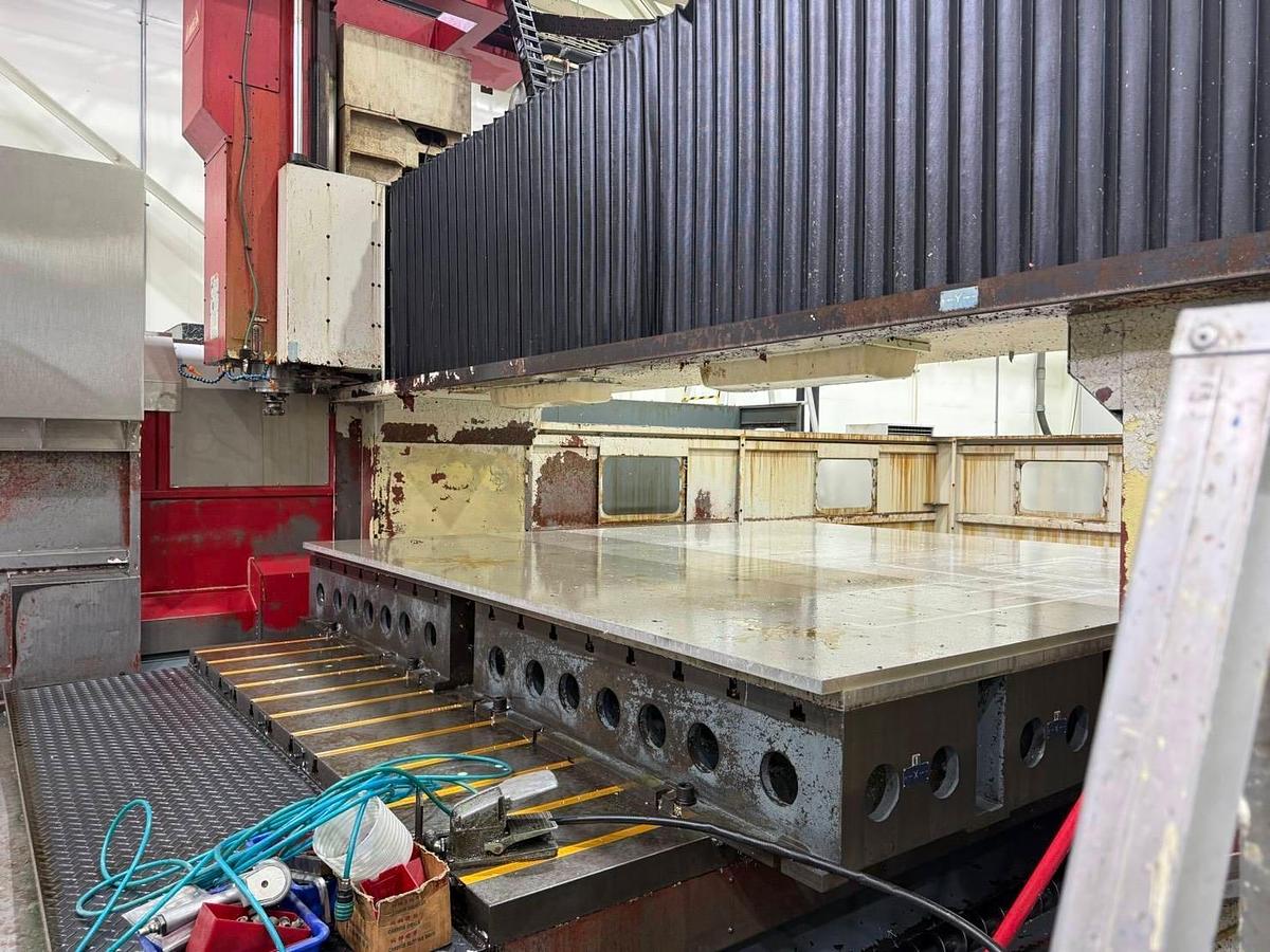 Used 2006 Awea LP4033 Double Column Vertical Machining Centre DCM VMC