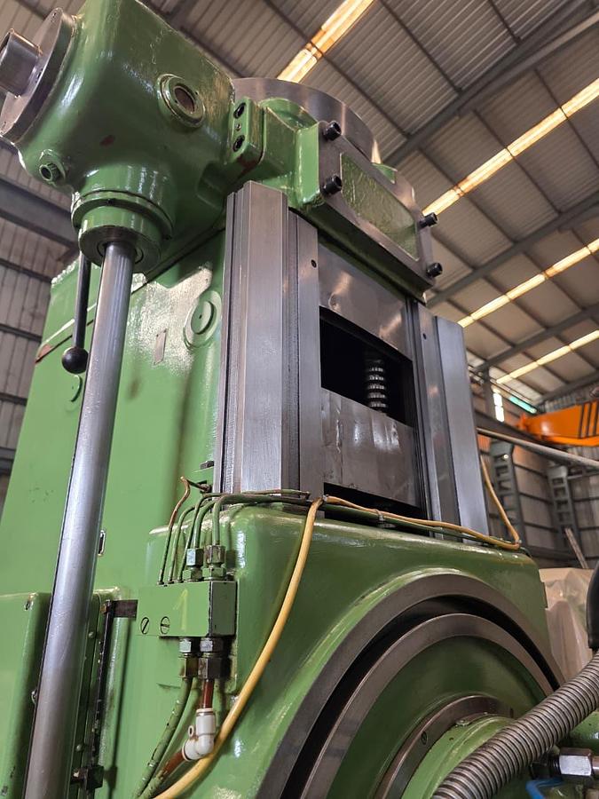 Used TOS FO10 Gear Hobbing Machine