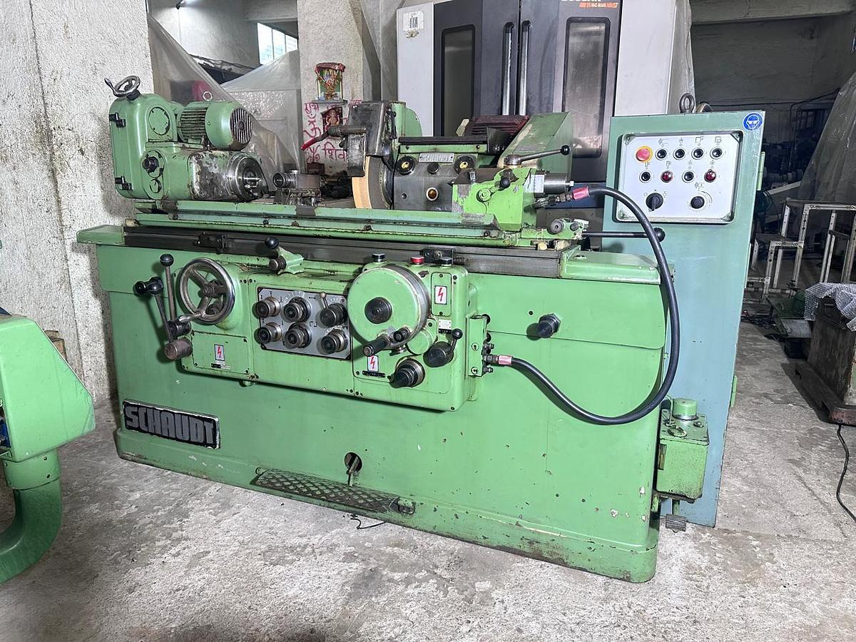 Used Schaudt 700 External (OD) Cylindrical Grinder