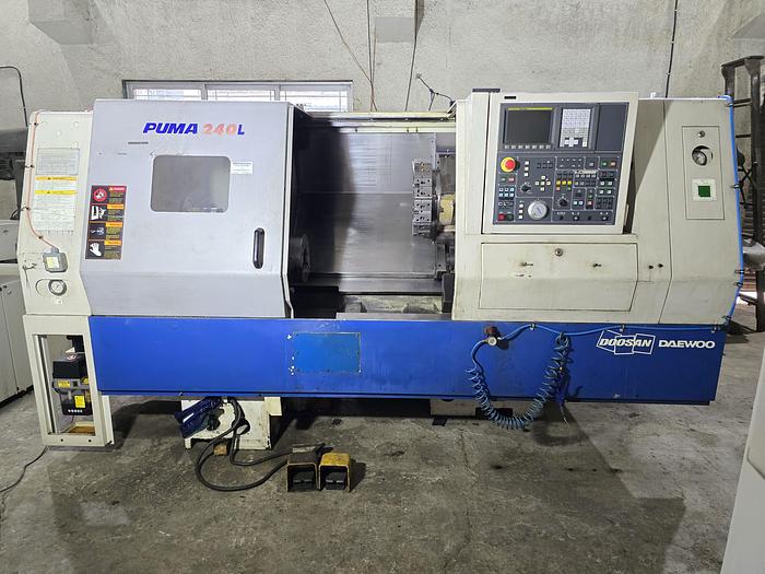 Used 2005 Doosan Puma 240LC CNC Lathe